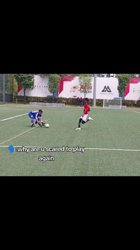 惡劣！這孩子可以終身禁止踢足球了